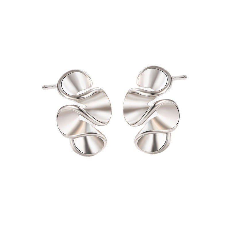 Irregular Irregular Cream Flower Stud Earrings For Girls Elegant Geometric Gold Socialite Creative Petite Earrings