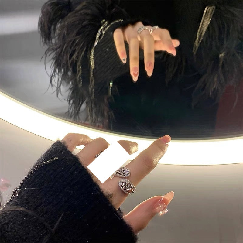 Cool Style Diamond Light Luxury Rings Fashionable Silver Jewelry for Everyday Wear