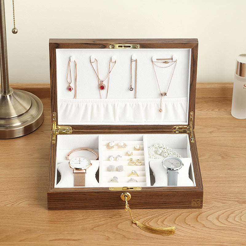 Luxury Jewelry Necklace Gift Box Set Elegant Display and Storage Jewelry Collection