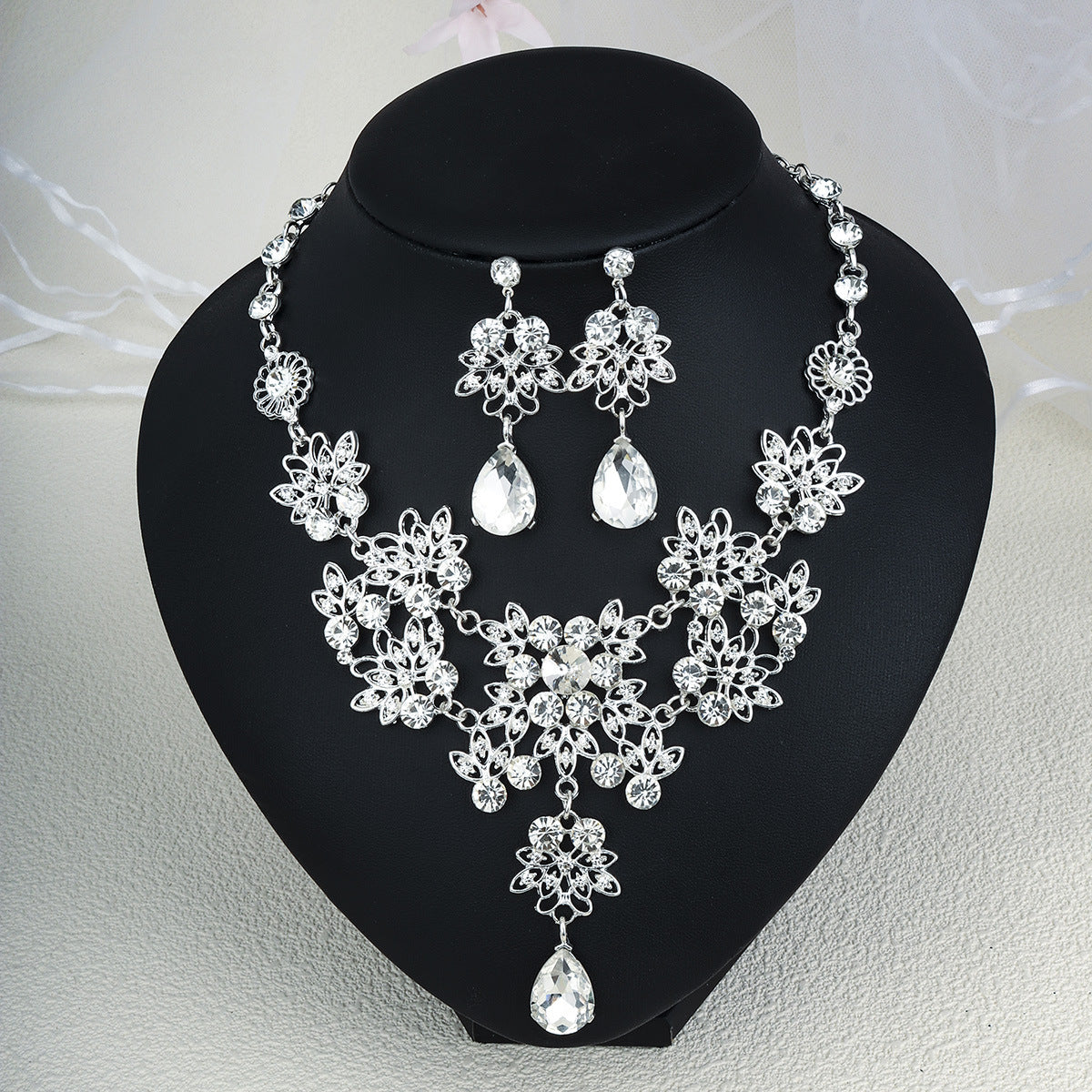 Rhinestone Pearl Earrings And Necklace Set Women