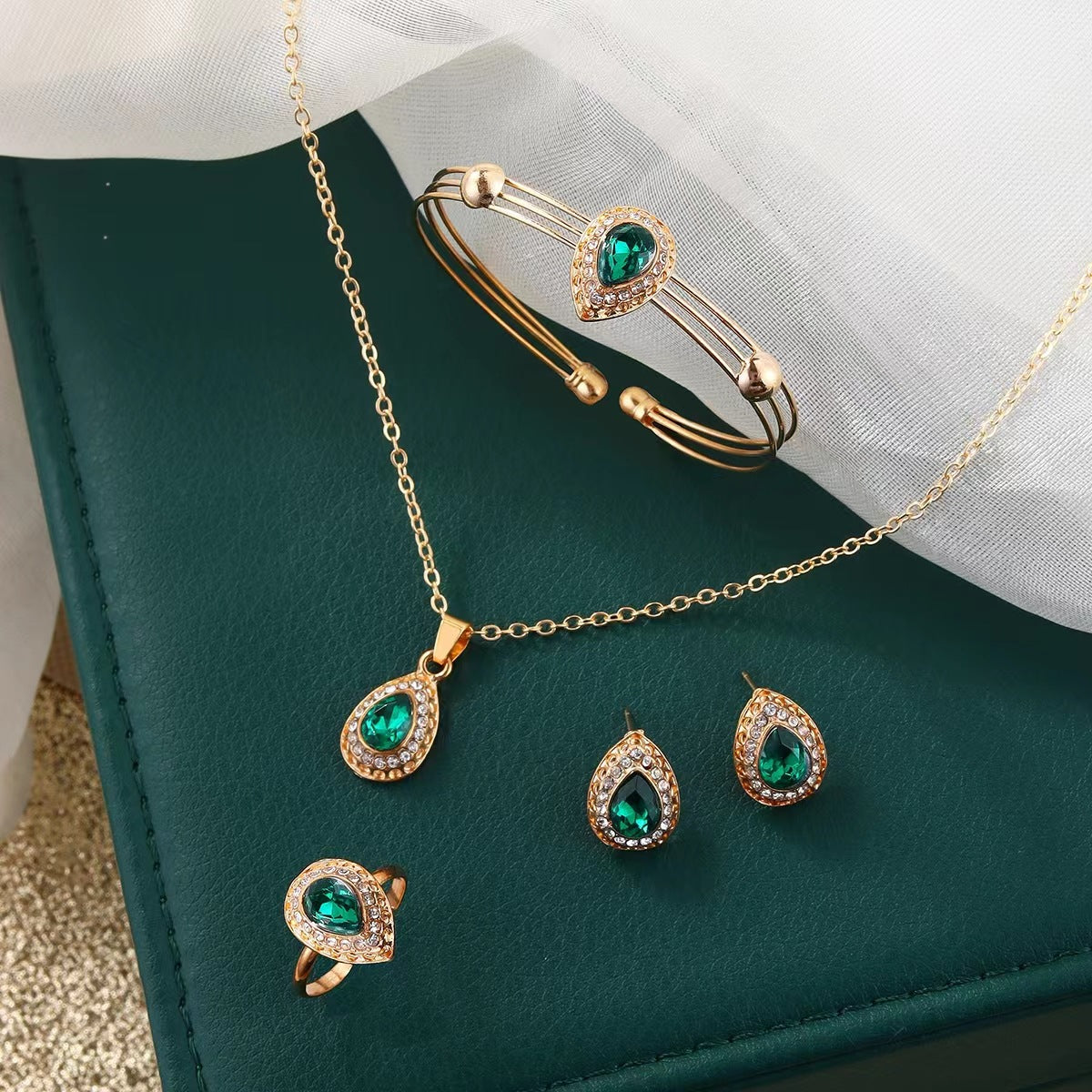 Waterdrop Gem Four Piece Jewelry Set
