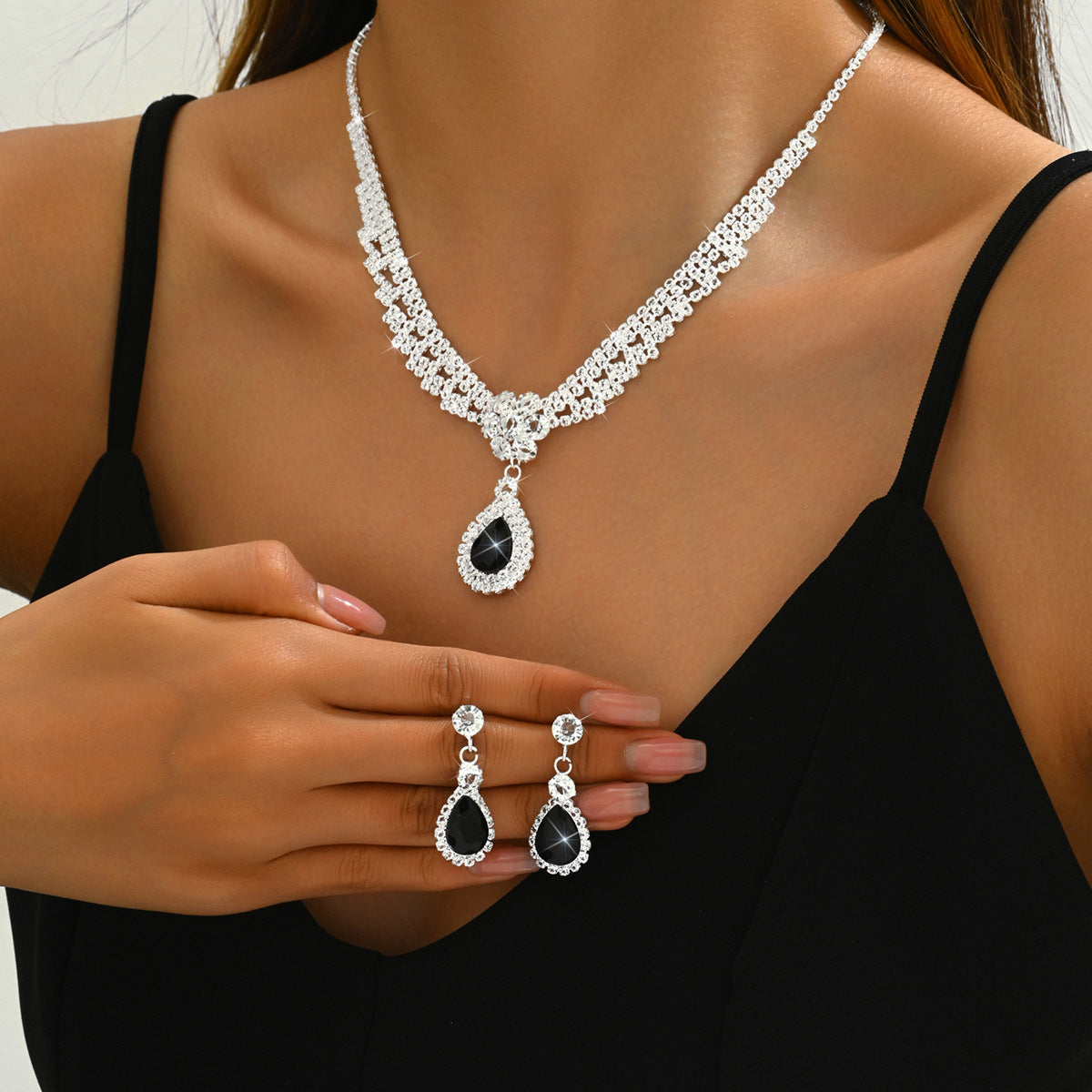 Teardrop Flower Diamond Jewelry Set