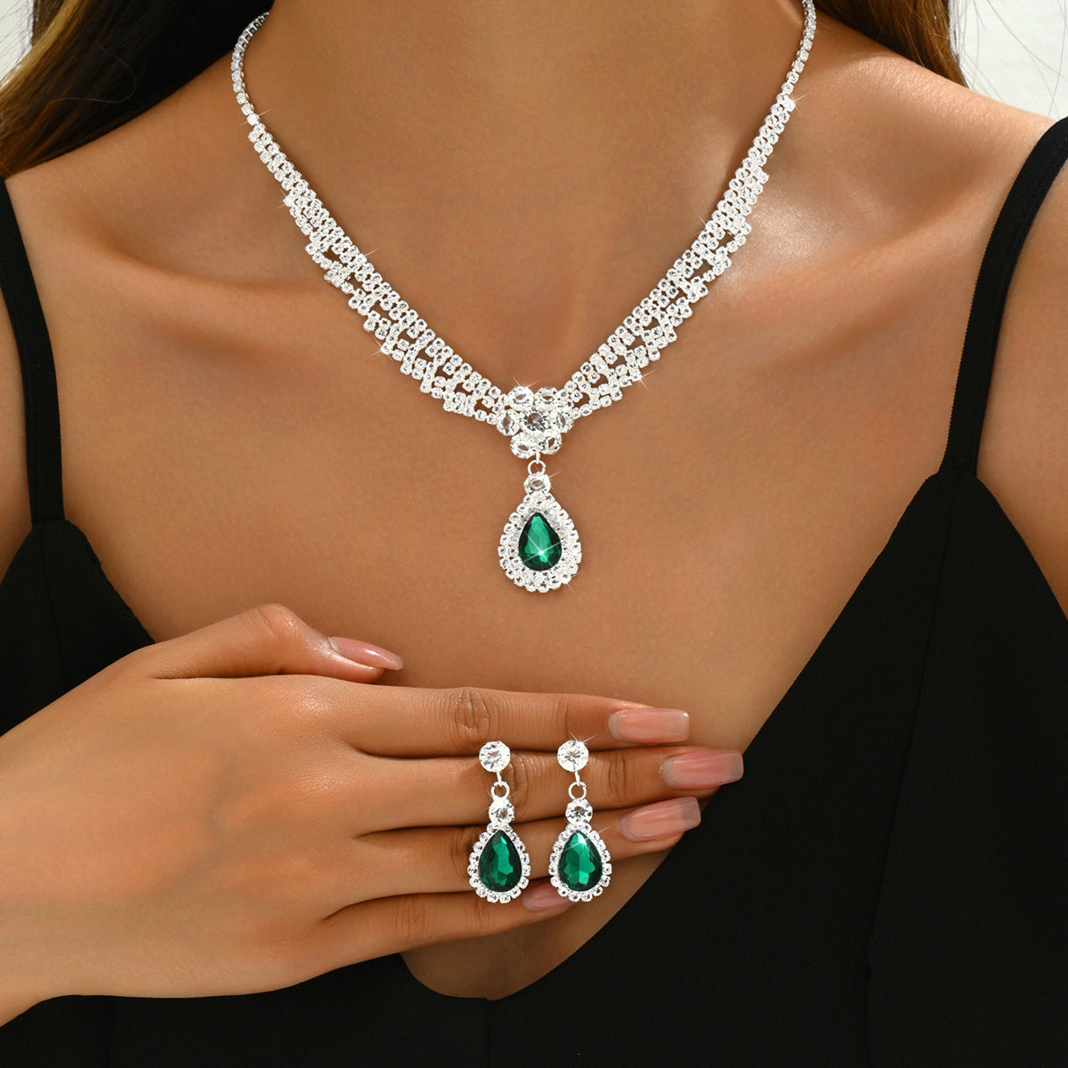 Teardrop Flower Diamond Jewelry Set