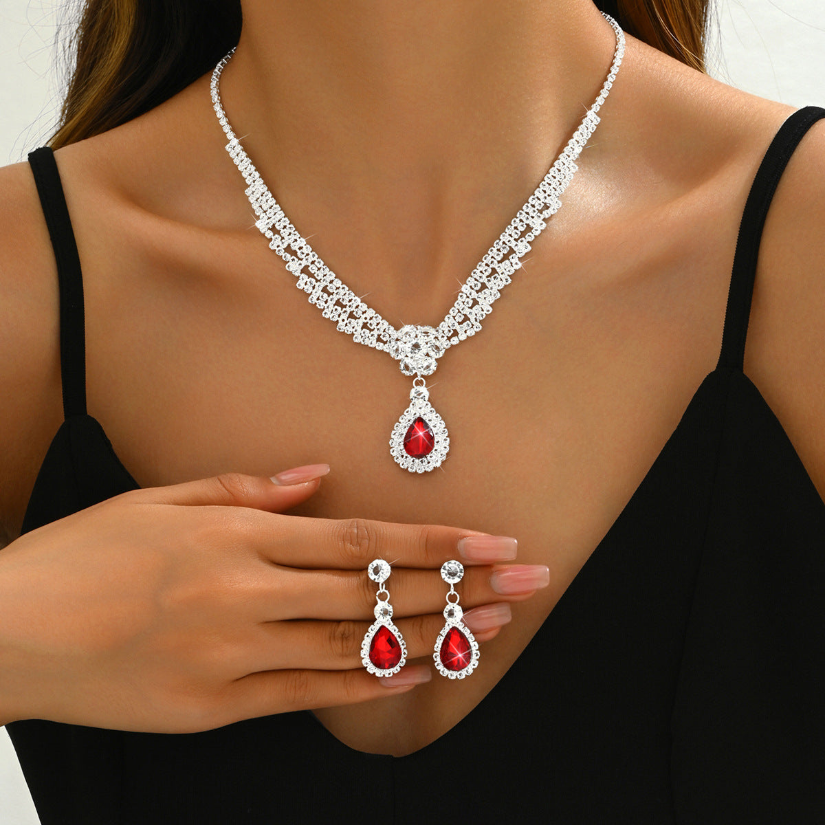 Teardrop Flower Diamond Jewelry Set