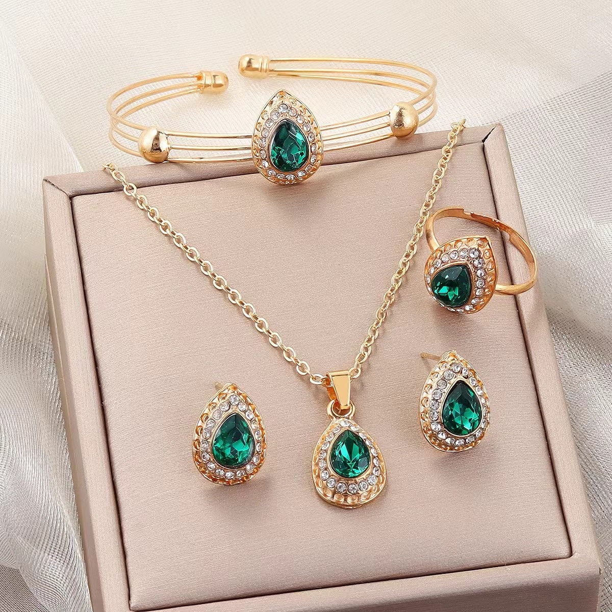 Waterdrop Gem Four Piece Jewelry Set